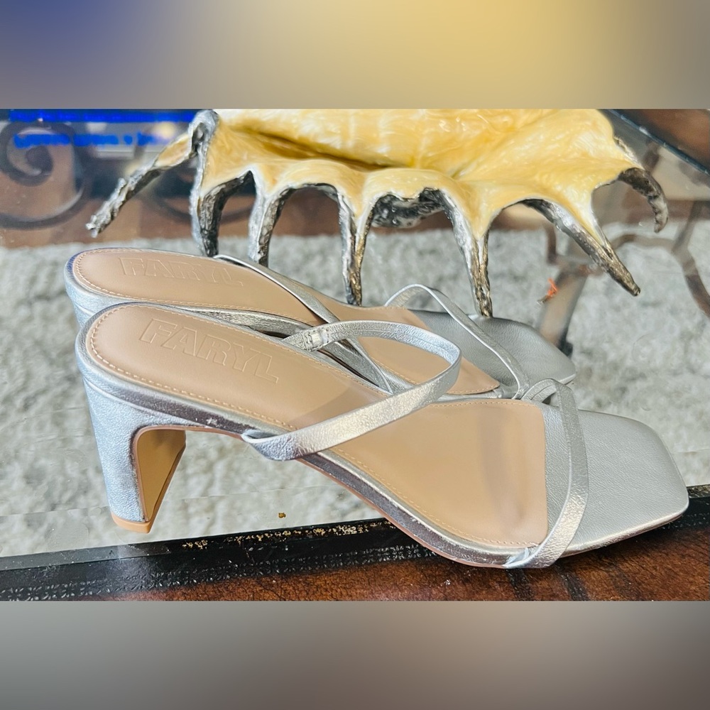 Faryl Sandals - Picture 3 of 5